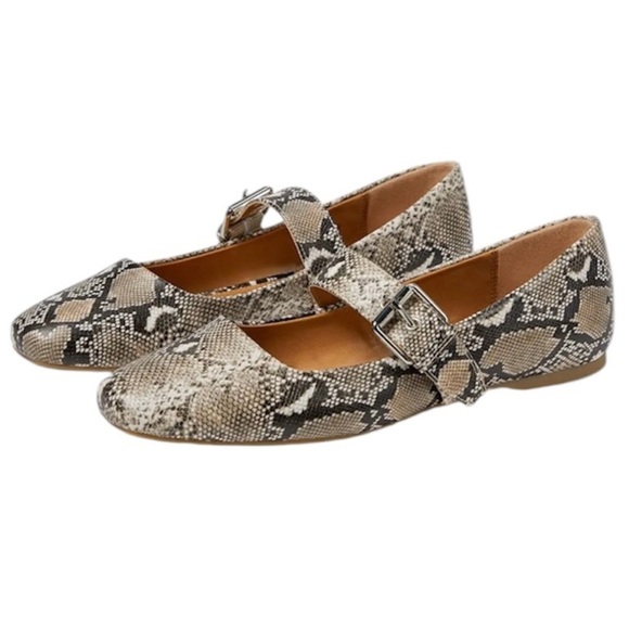 DV Dolce Vita Women's Mellie Ballet Flat snakeskin print Size 8 - Picture 1 of 13